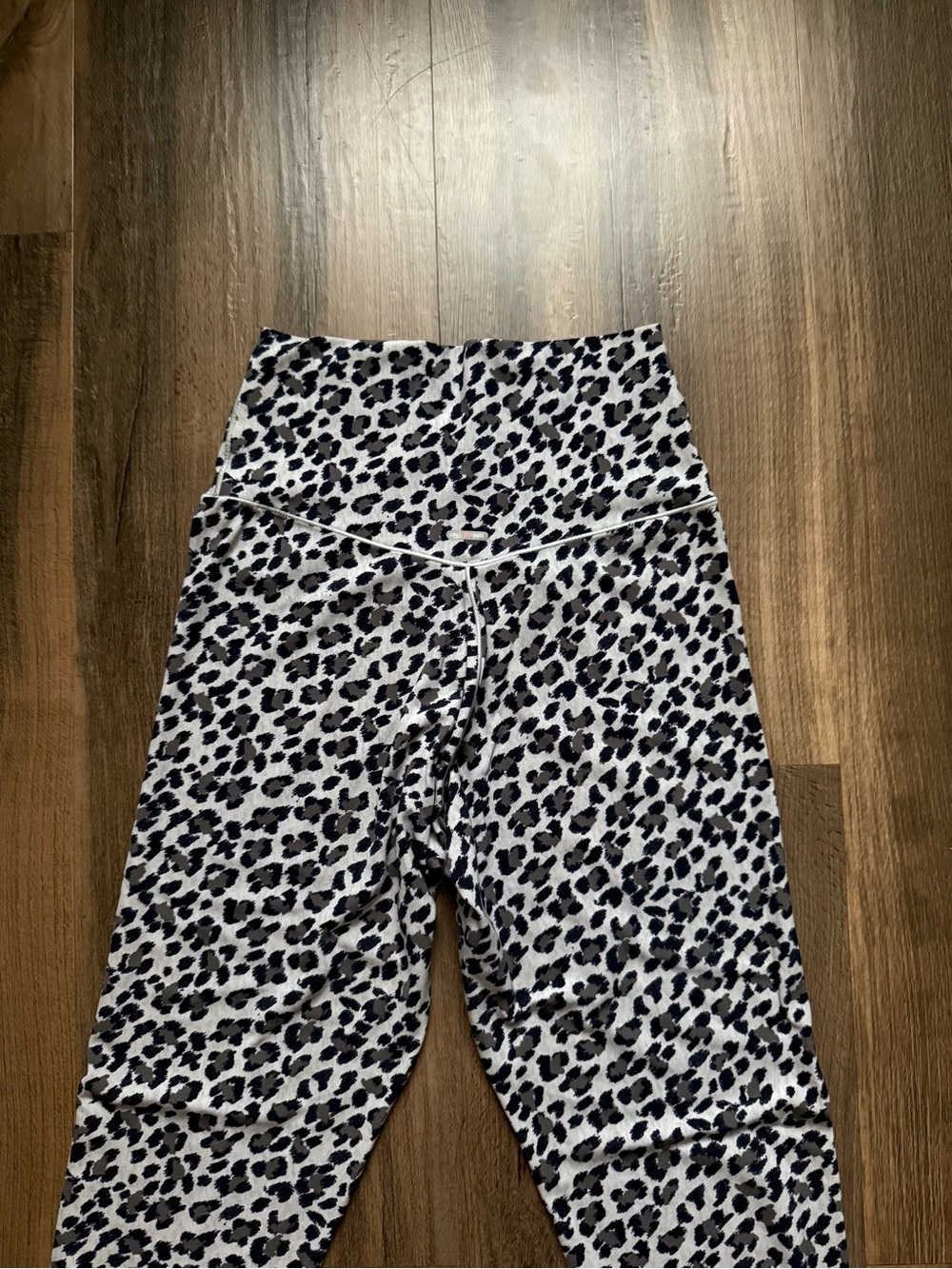 OFFLINE by aerie Real Me High Waisted Leggings - Picture 3 of 3